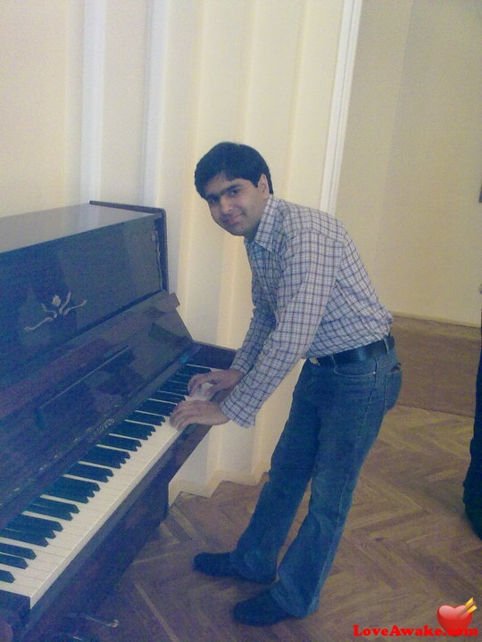 hbirana Pakistani Man from Lahore