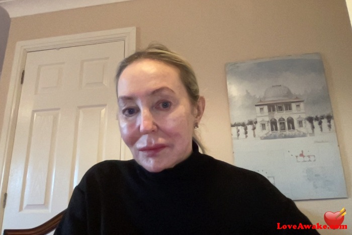 Iphigene UK Woman from Cirencester