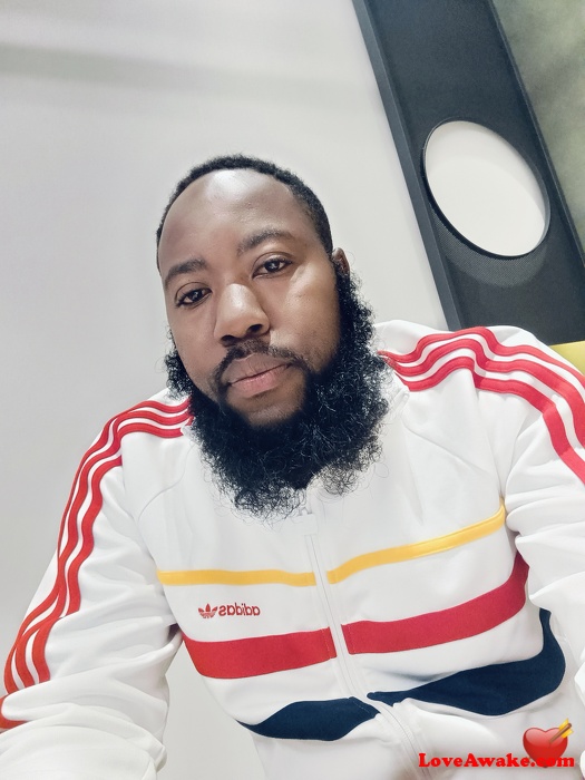 Sinyobile African Man from Kuruman