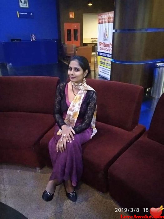 Miitavierra Indian Woman from Mumbai (ex Bombay)