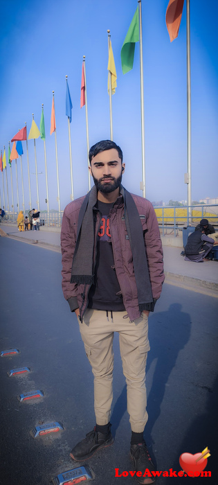 Mehar123 Pakistani Man from Lahore