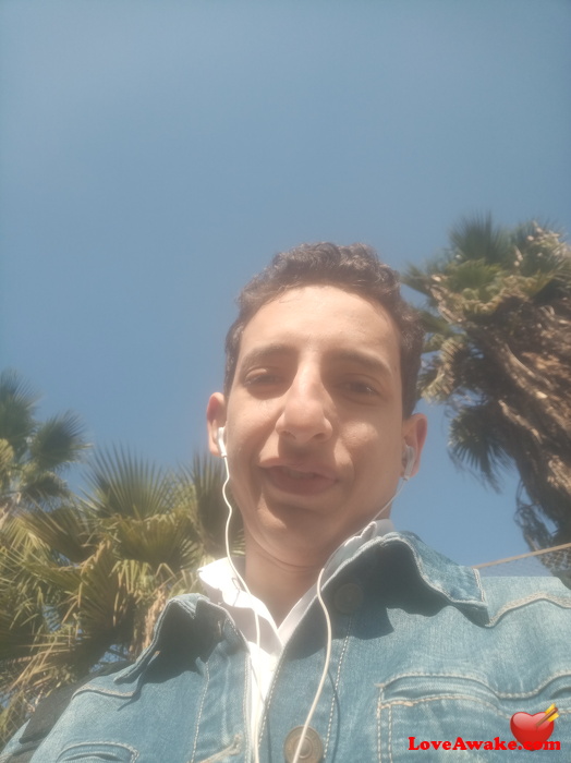 Flipside1-4 Egyptian Man from Cairo = El Qahira (= Cairo)