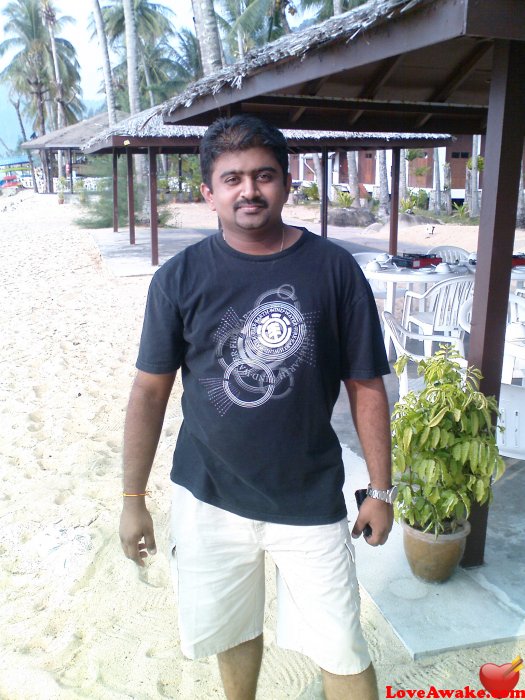 desh01 Malaysian Man from Kuala Lumpur