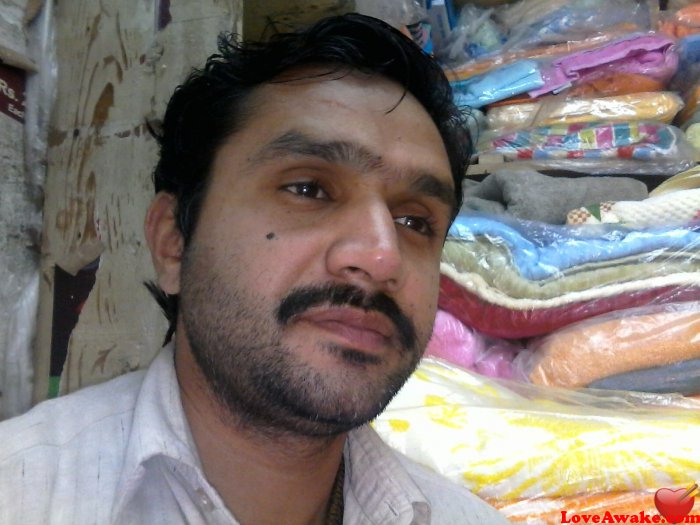 nasir-iqbal007 Pakistani Man from Hafizabad