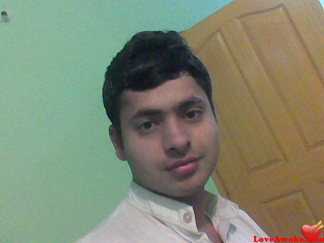 sunnycuute Pakistani Man from Lahore