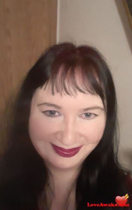 Al34589 American Woman from Portland