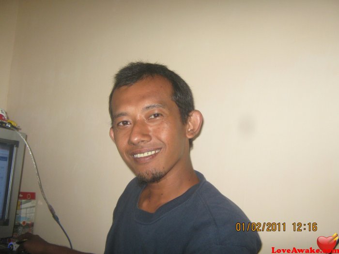 manchunk Indonesian Man from Jakarta, Java