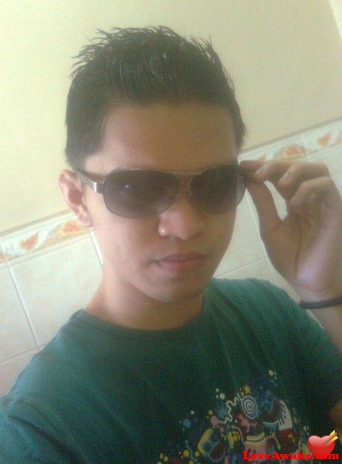 arvin02 Filipina Man from Cavite, Luzon