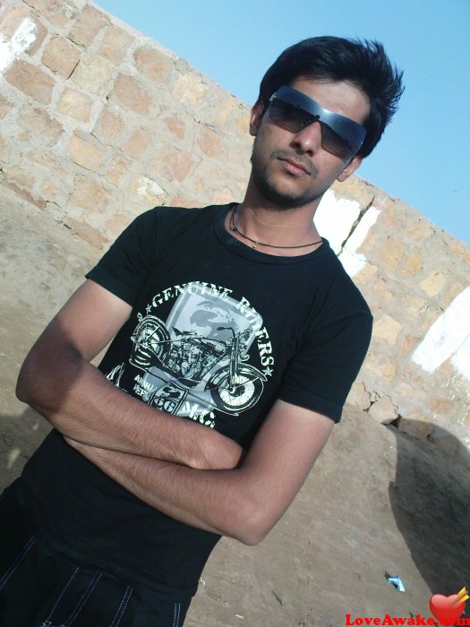 alihanif Pakistani Man from Karachi