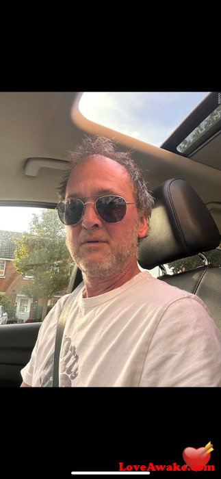 Coolhandluke235 UK Man from Lee Green