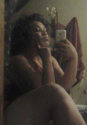 707taurusLuv87 American Woman from Vacaville