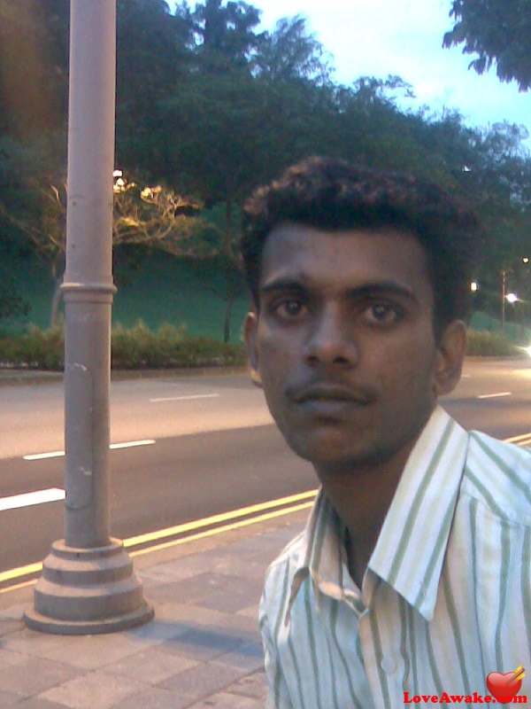 dineshnathan Indian Man from Tiruchirapalli