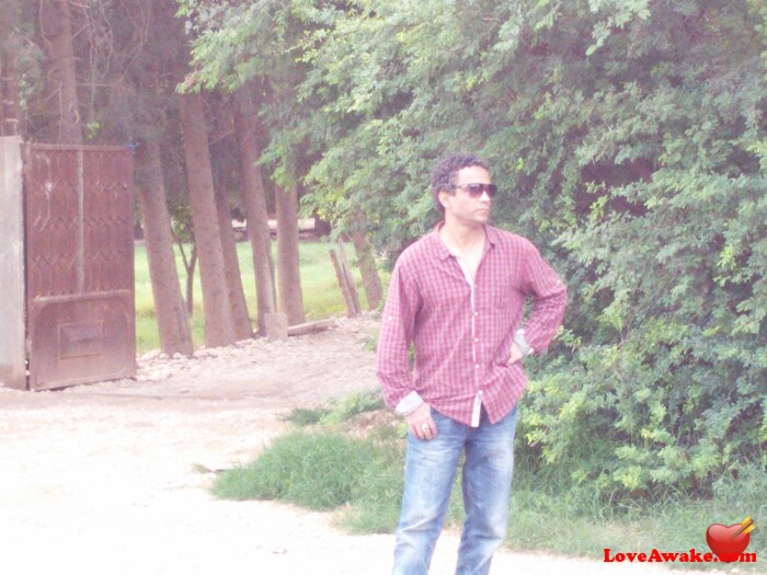 BABOU07 Algerian Man from Alger (Algiers)