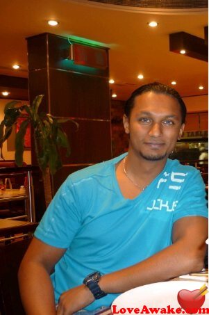 punemax Qatari Man from Doha