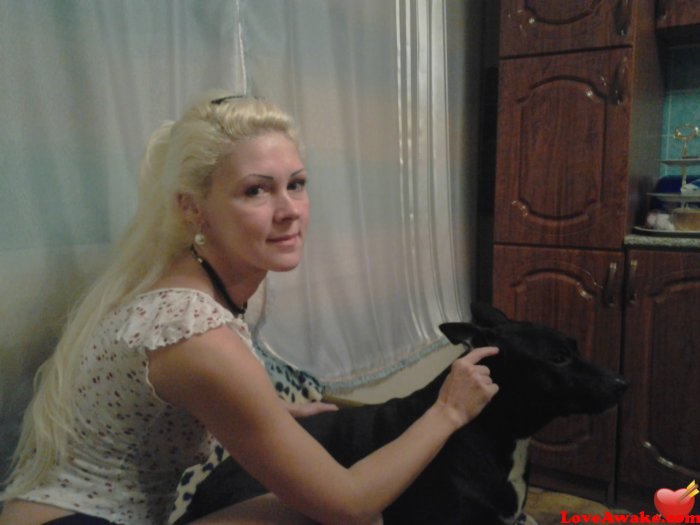 ElenMur74 American Woman from Addison