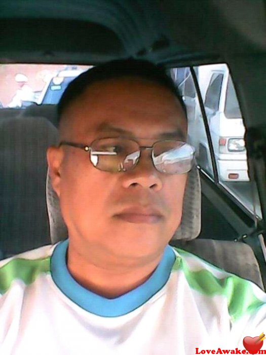 dar32 Filipina Man from Rizal, Luzon