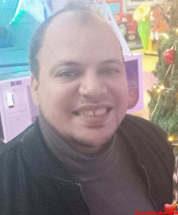 Kaitooooo Egyptian Man from Cairo = El Qahira (= Cairo)