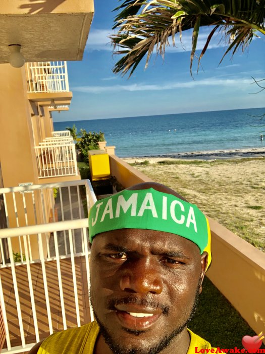 Mwortha21 Bahamian Man from Freeport, Grand Bahama