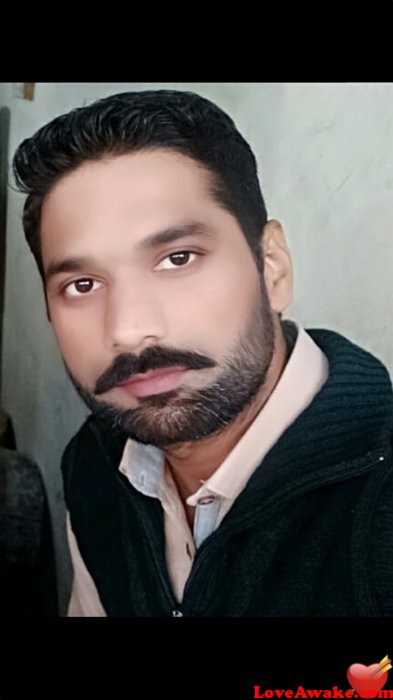 Guru125 Pakistani Man from Faisalabad