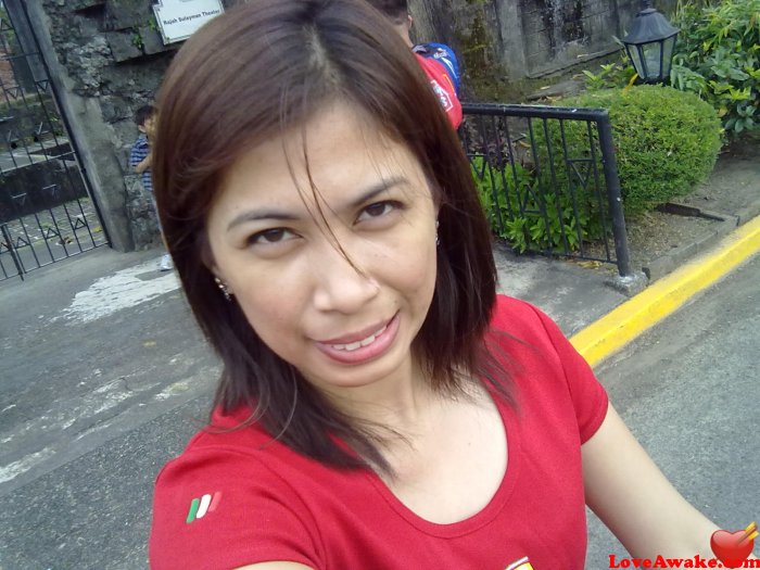 mahalkoh Filipina Woman from Makati