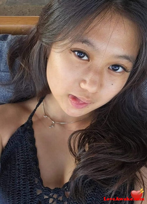 Zeamea Filipina Woman from Catarman