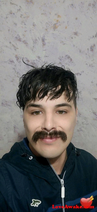 VictorCHse-US Algerian Man from Alger (Algiers)