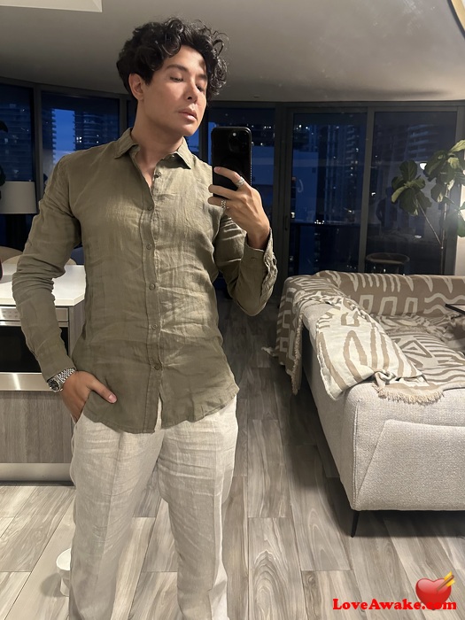 Kennywashere97 American Man from Miami