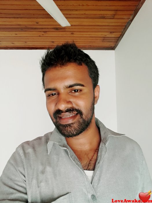 Samhettiara Sri Lankan Man from Colombo