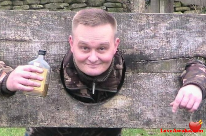 Joeanders71 UK Man from Halifax