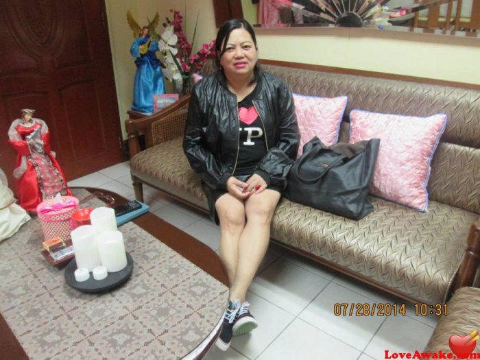 Psyche101 Filipina Woman from Makati