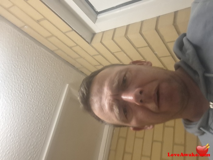 MAZM1005 UK Man from Sittingbourne