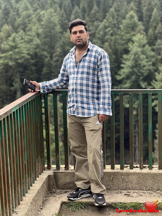 GuRu-sao Indian Man from Jammu