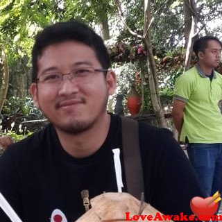 Sand86id Indonesian Man from Jakarta, Java