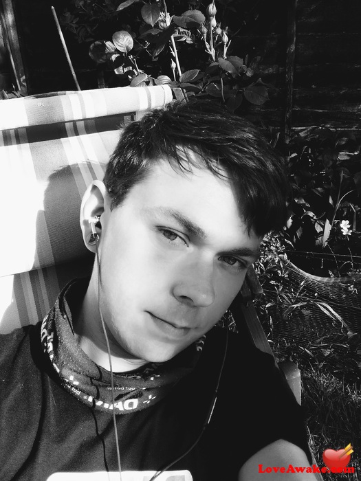 HG94x UK Man from Lowestoft