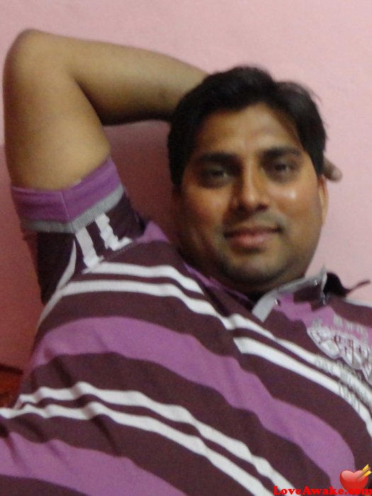 san12349 Indian Man from Agra