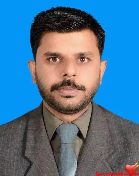 dola1 Pakistani Man from Lahore