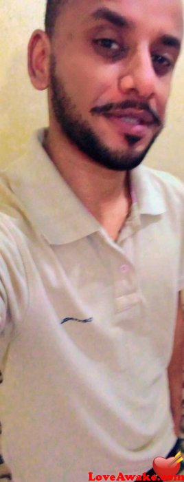Simple831 Kuwaiti Man from Kuwait