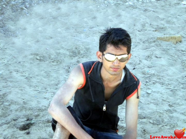 Remzz Pakistani Man from Karachi