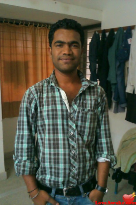 nitu5 Indian Man from Pune