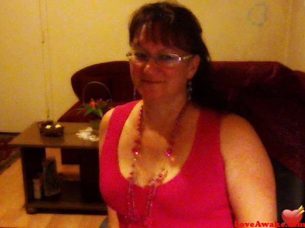 zsuzsi1 American Woman from Queens/New York