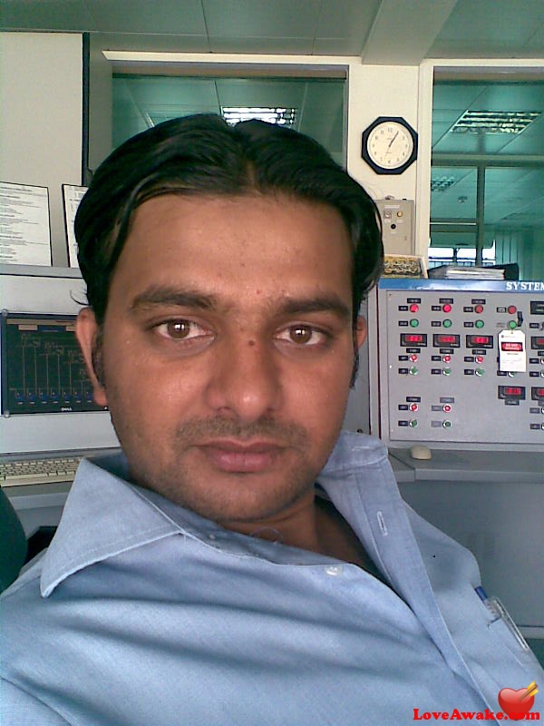 ammer Pakistani Man from Lahore