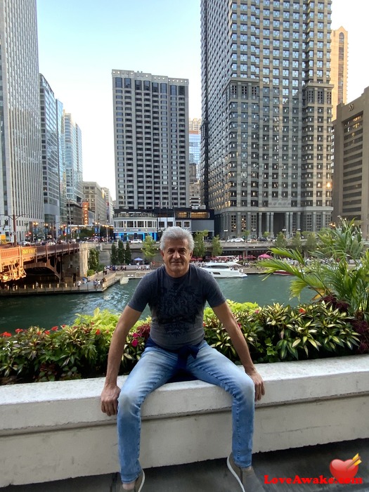 4youreyes American Man from Chicago