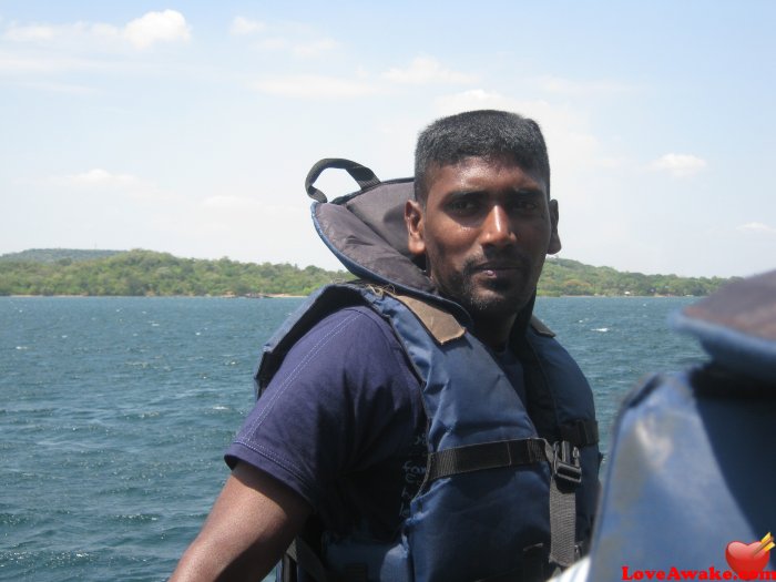 nimeshperera Sri Lankan Man from Dalugama