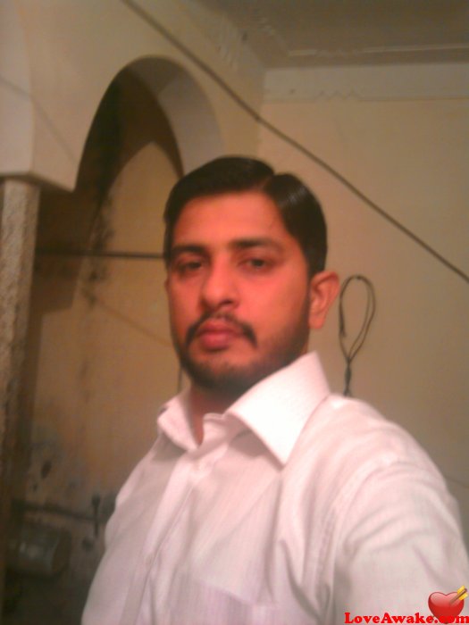 loverloves Pakistani Man from Karachi