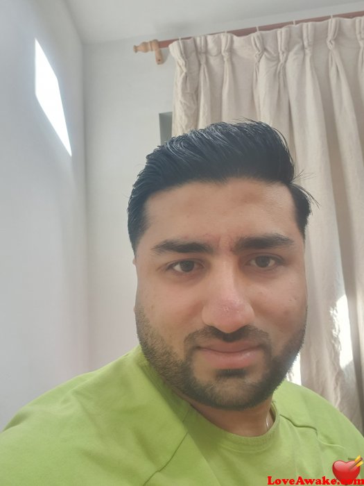 Nayash466 UK Man from London