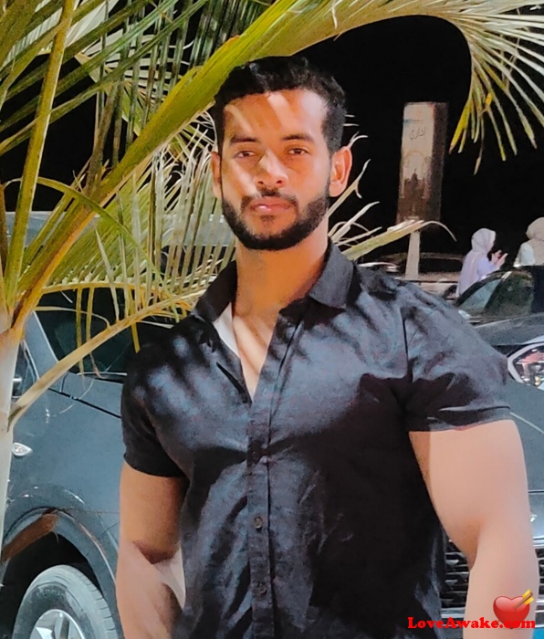 01015543854 Egyptian Man from 6th October