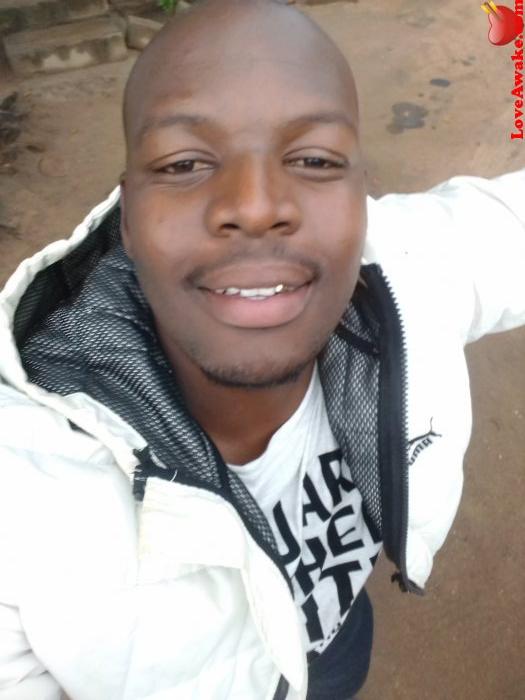 92somekile4 African Man from Acornhoek