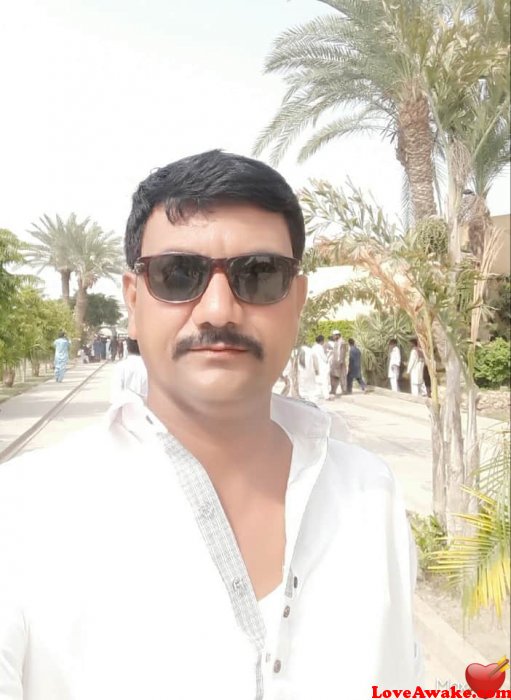Nawazdgk Pakistani Man from Dera Ghazi Khan