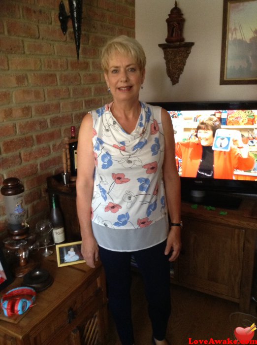 angela1951 UK Woman from Chelmsford
