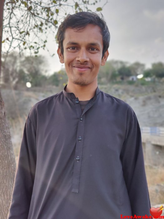 Ali-khan-08 Pakistani Man from Lahore